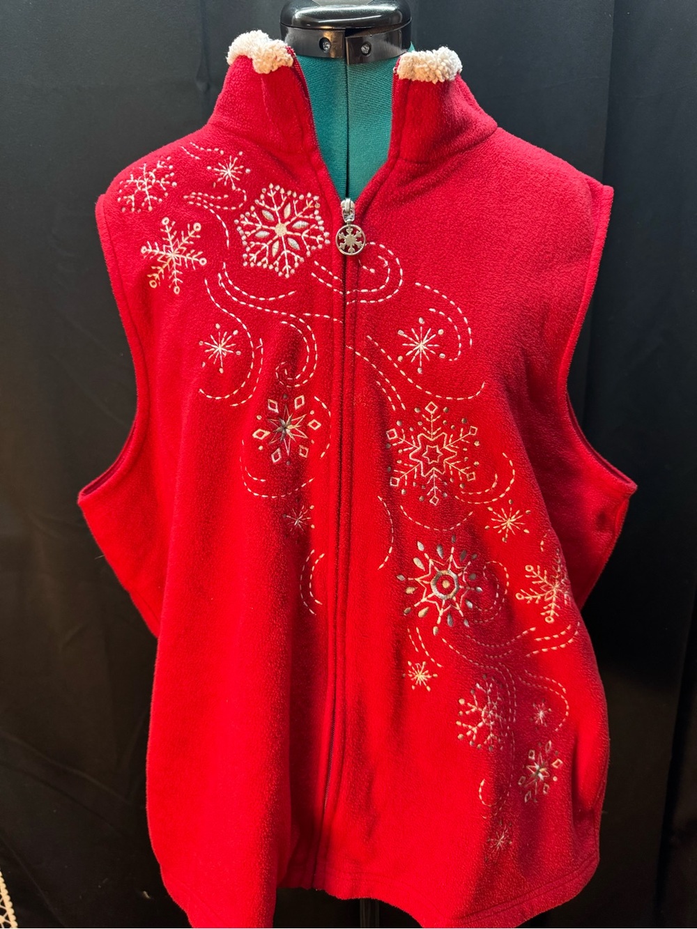 breckenridge Red Fleece Zip Vest with Snowflake Embroidery
